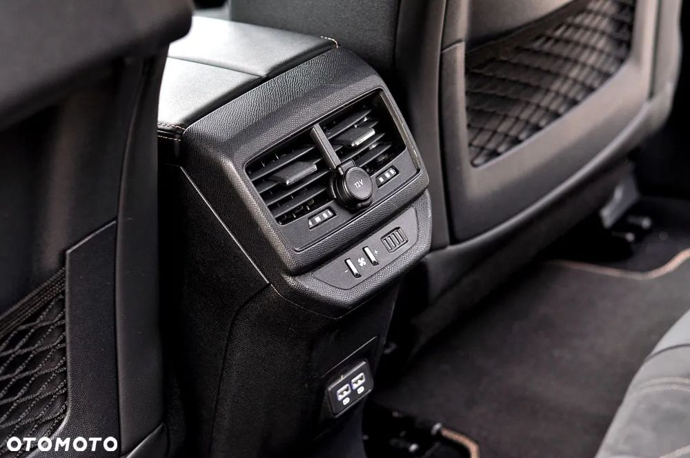 Peugeot 5008 PureTech 180 EAT8 Stop & Start GT - 17