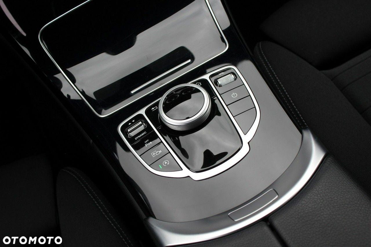 Mercedes-Benz Klasa C - 16