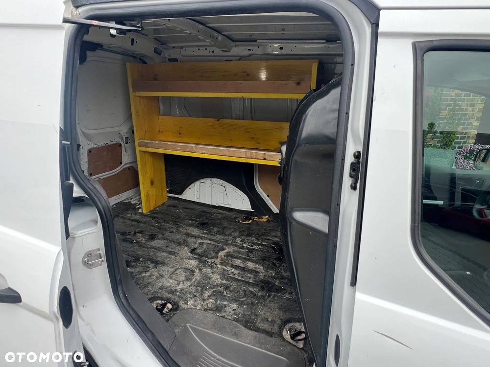 Ford Transit Connect - 18