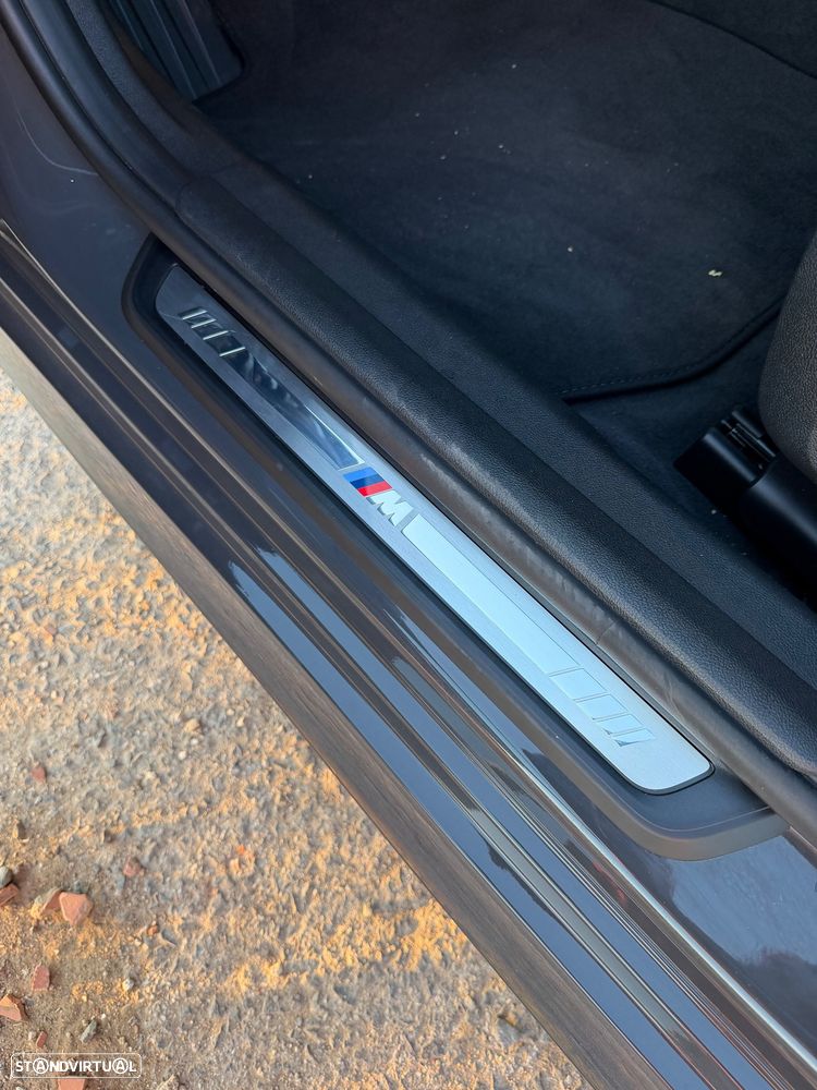 BMW 330 e Pack Desportivo M Pro Auto - 15