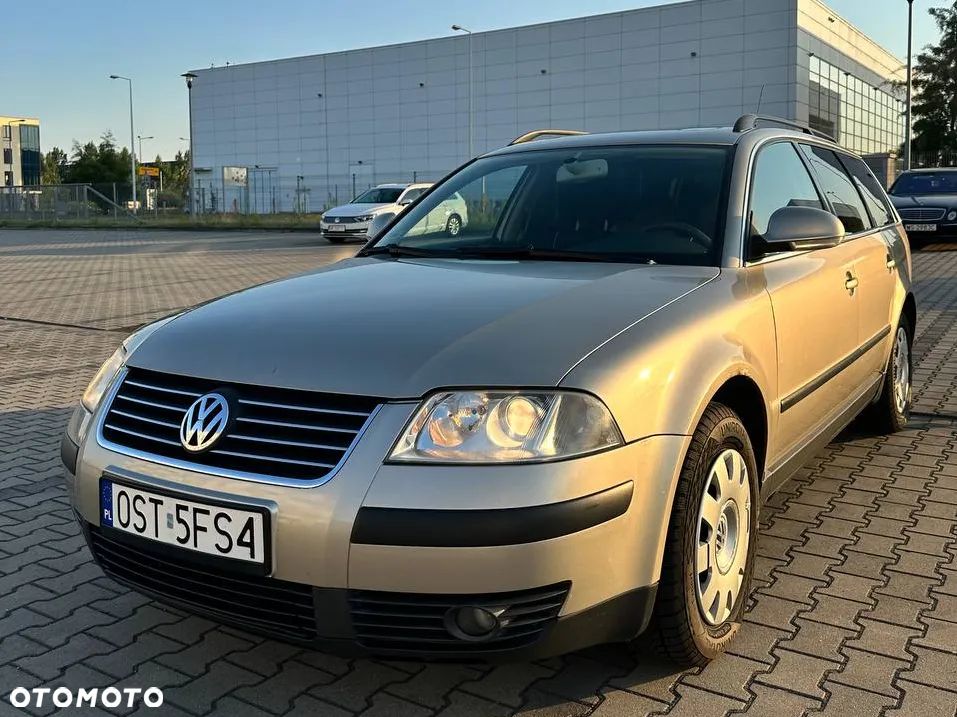Volkswagen Passat 1.9 TDI Basis - 1