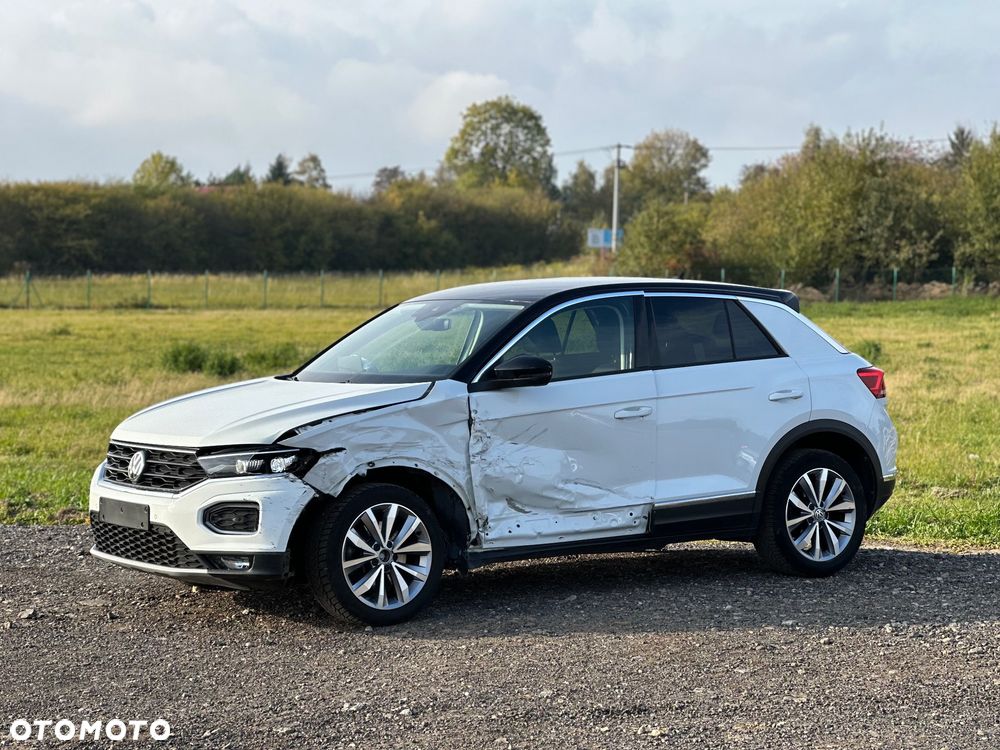 Volkswagen T-Roc - 8