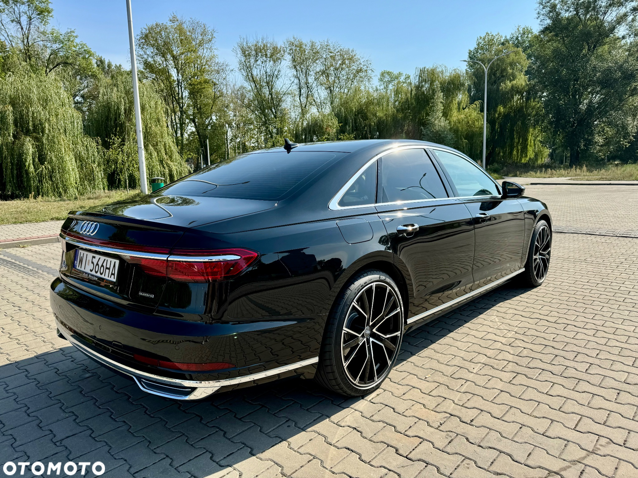Audi A8 - 10