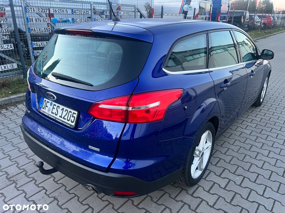 Ford Focus SW 1.5 EcoBoost S&S Titanium - 14