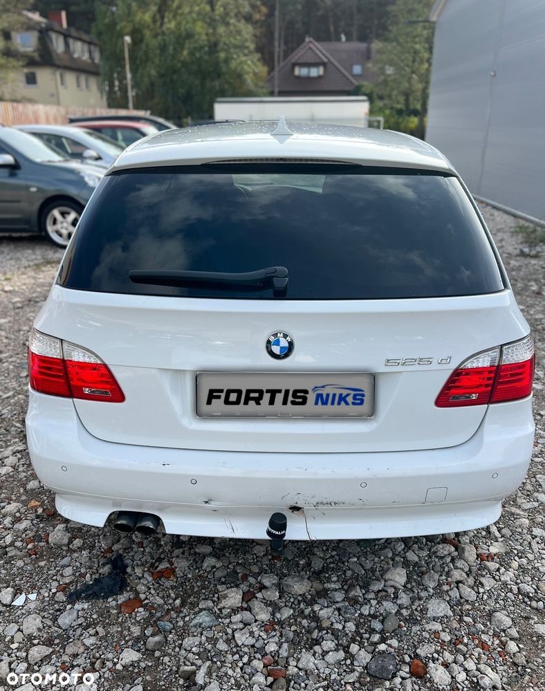 BMW Seria 5 525d - 7