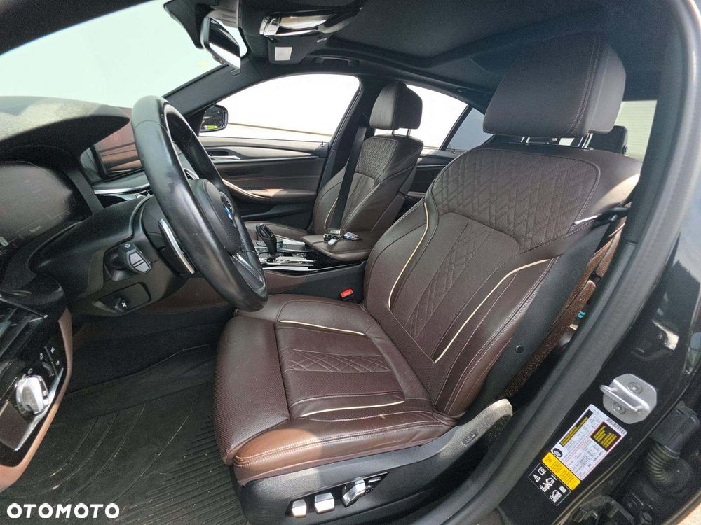 BMW Seria 5 530i xDrive M Sport Edition - 6
