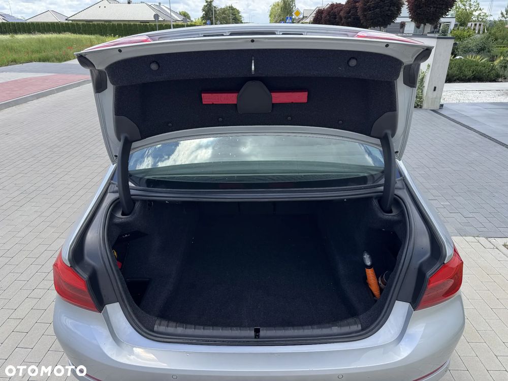 BMW Seria 5 520d Luxury Line - 9