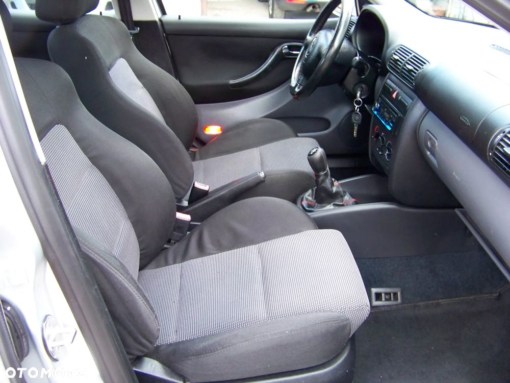 Seat Leon 1.6 Signo - 18