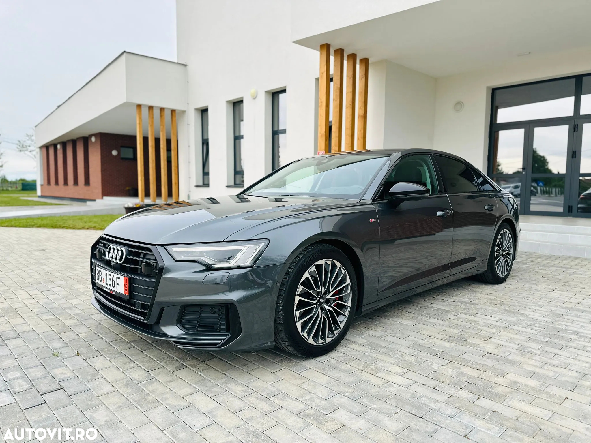 Audi A6 Avant 55 TFSI e quattro S tronic sport - 2