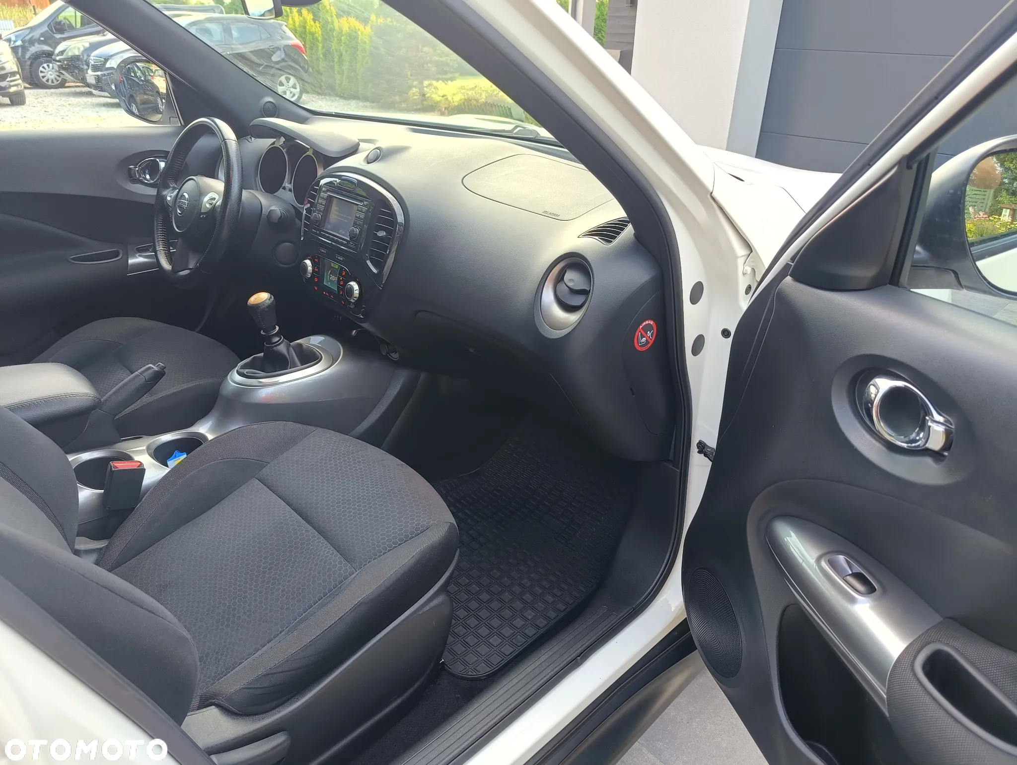 Nissan Juke 1.6 DIG-T Tekna - 11