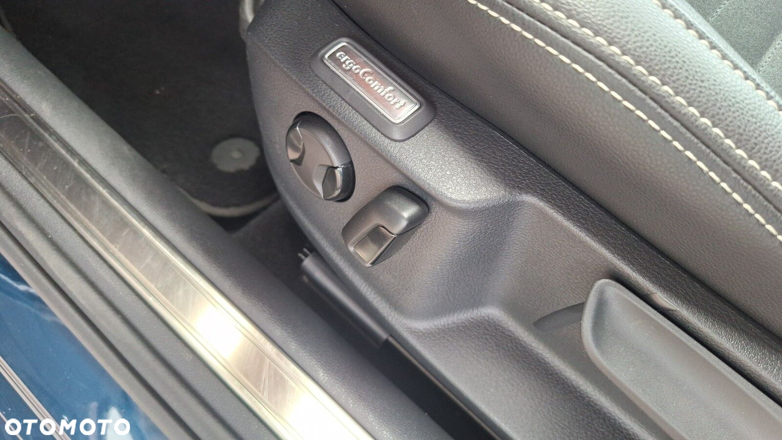 Volkswagen Passat 2.0 TDI EVO Elegance DSG - 12