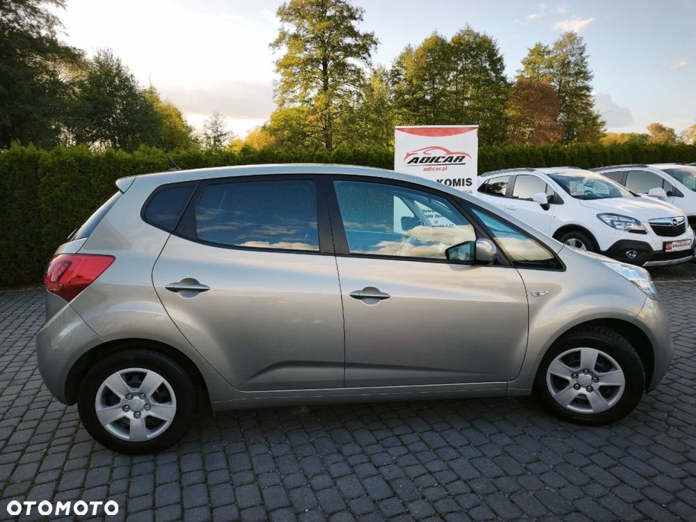 Kia Venga 2016 photo 5