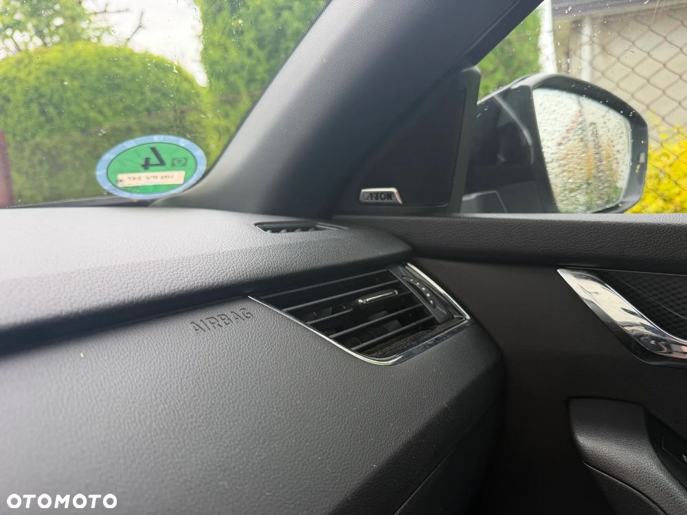Skoda Octavia 2.0 TDI RS DSG - 33
