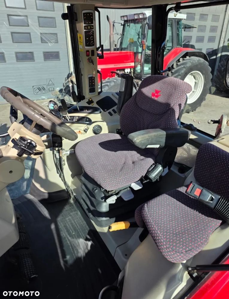 Massey Ferguson 5712 SL Dyna 4 - 7