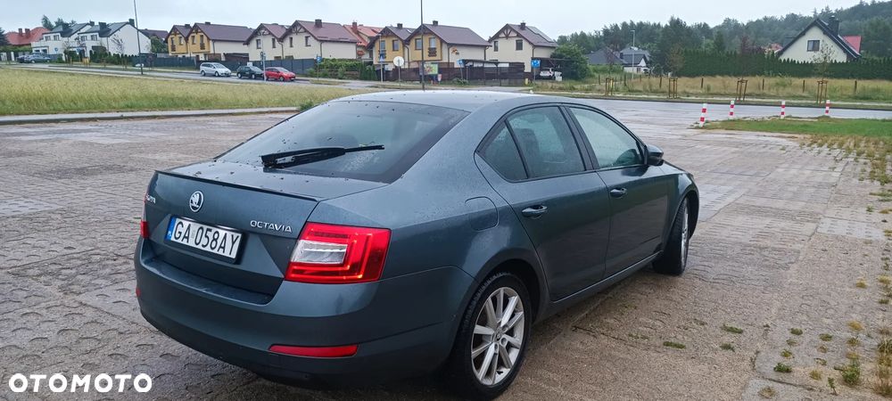 Skoda Octavia 1.8 TSI Ambition DSG - 11