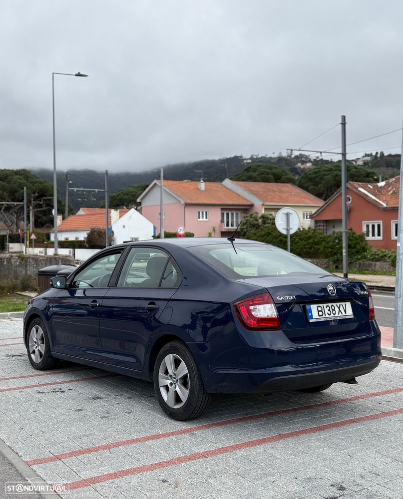 Skoda Rapid 1.0 TSI Active - 11