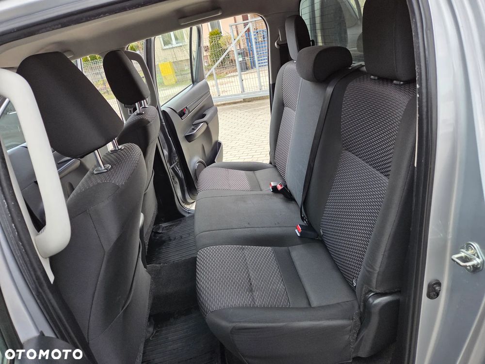 Toyota Hilux 2.4 D-4D Double Cab DLX 4x4 - 18