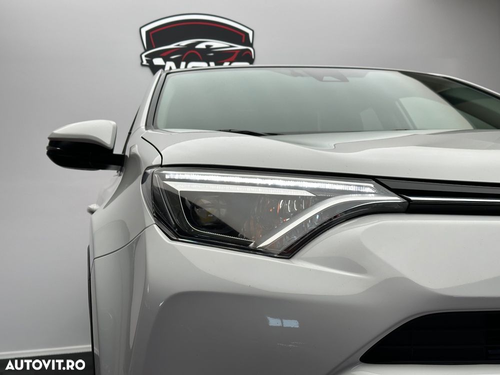 Toyota RAV4 - 5