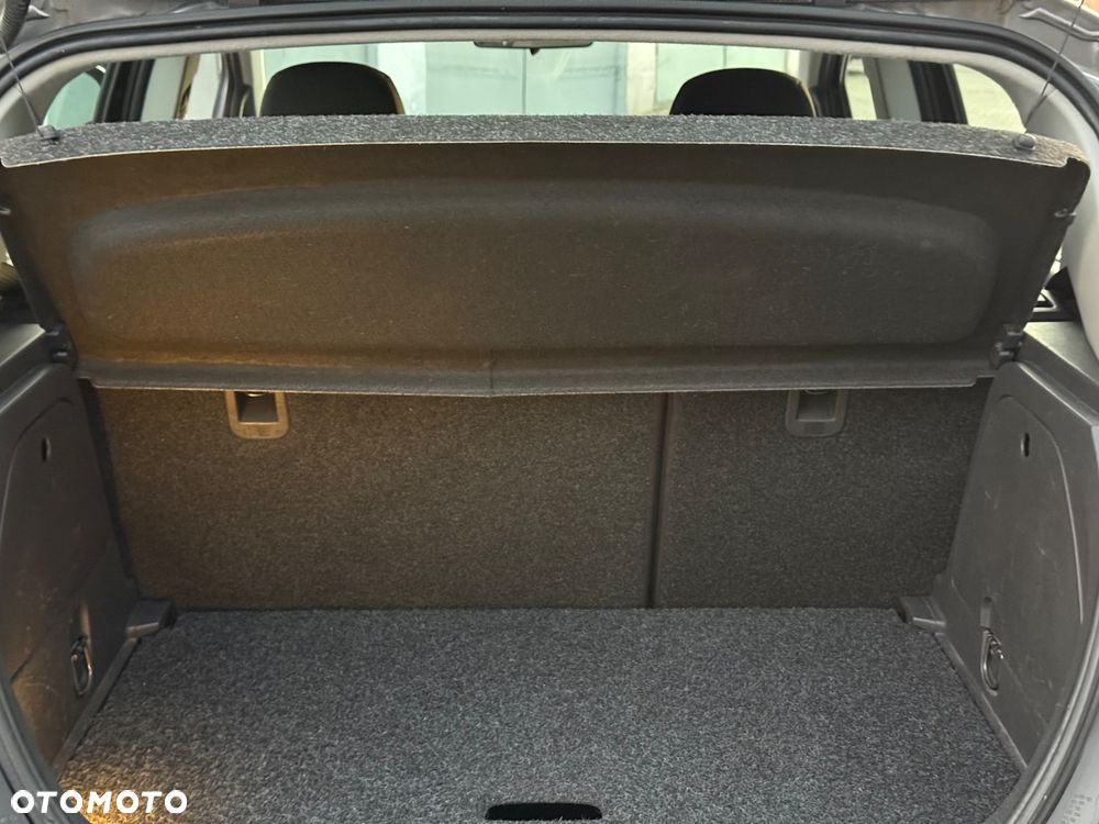 Opel Corsa 1.4 16V Edition - 17