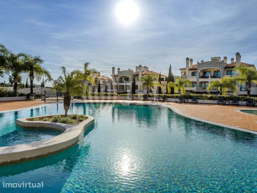 Apartamento T2 com garagem, no Pine Hills, Vilamoura, Algarve - Grande imagem: 2/31