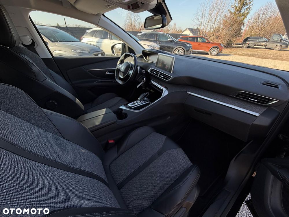 Peugeot 3008 BlueHDi 130 Stop & Start EAT8 Allure - 24