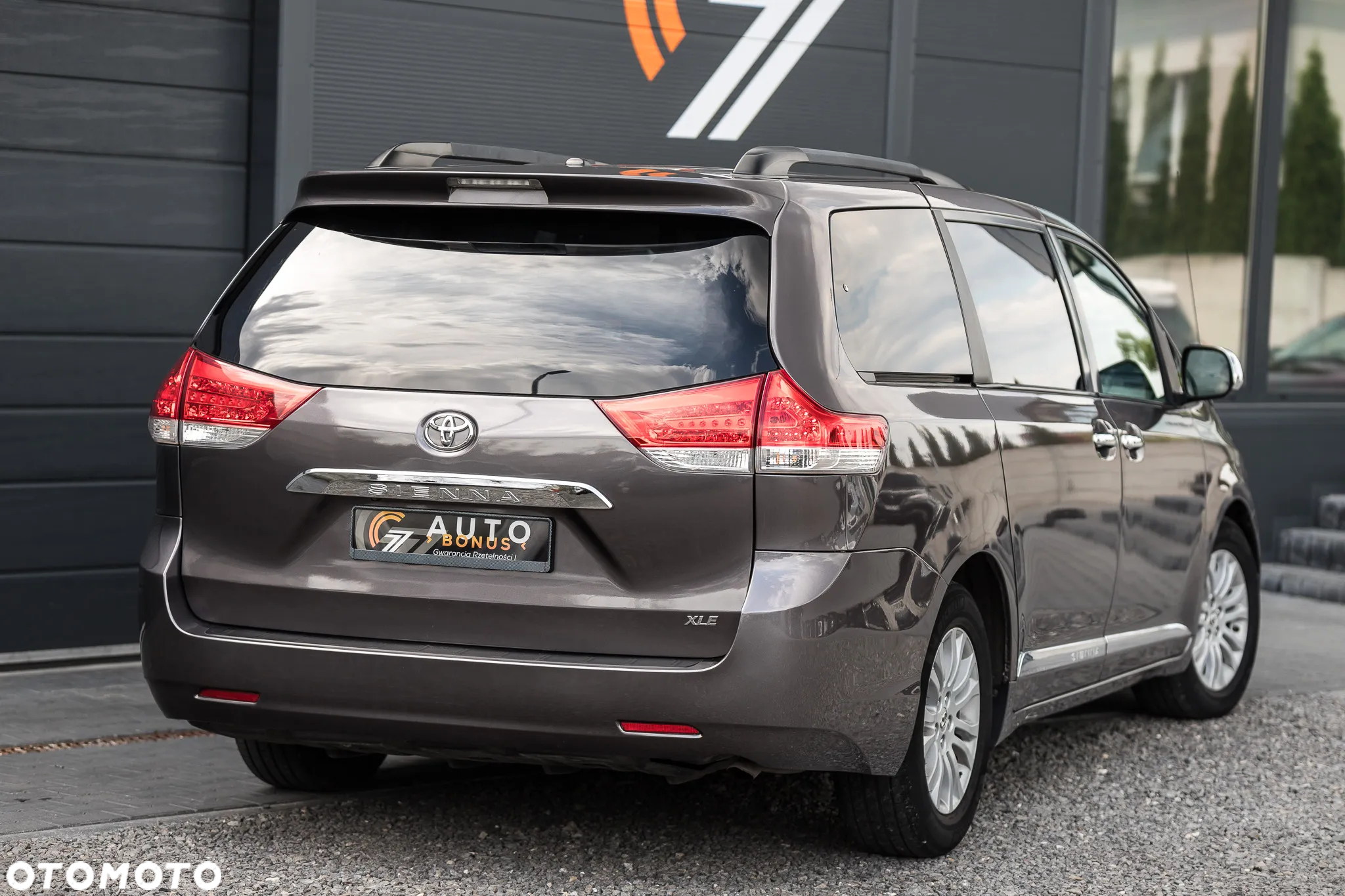 Toyota Sienna 3.5 V6 XLE AWD - 8