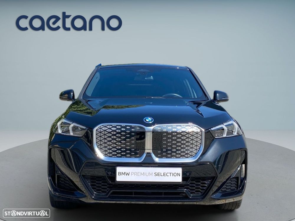 BMW iX1 eDrive20 Pack Desportivo M - 22