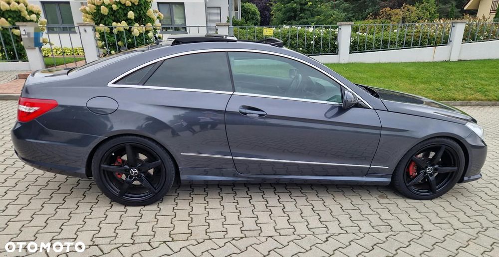 Mercedes-Benz Klasa E 350 CDI DPF BlueEFFICIENCY 7G-TRONIC Avantgarde - 21