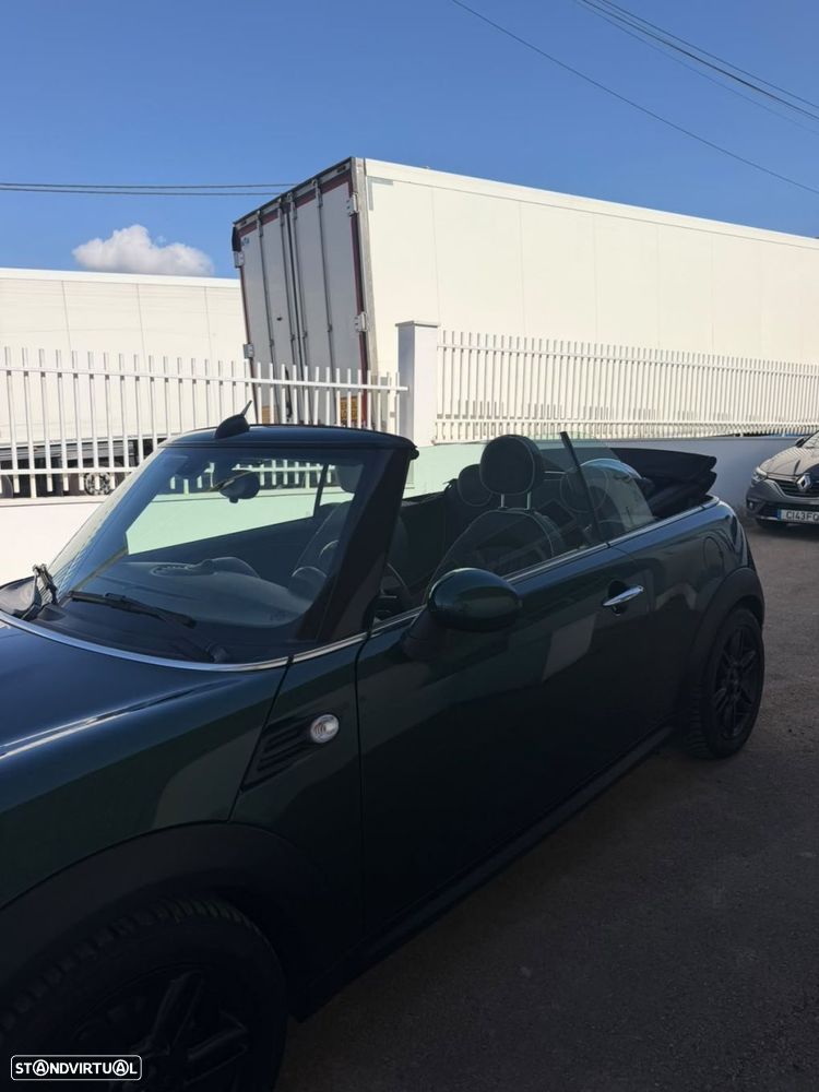 MINI Cabrio Cooper Auto - 20