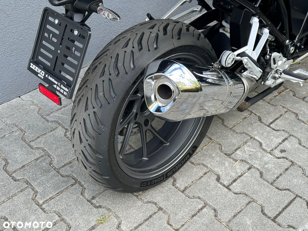 BMW R - 26