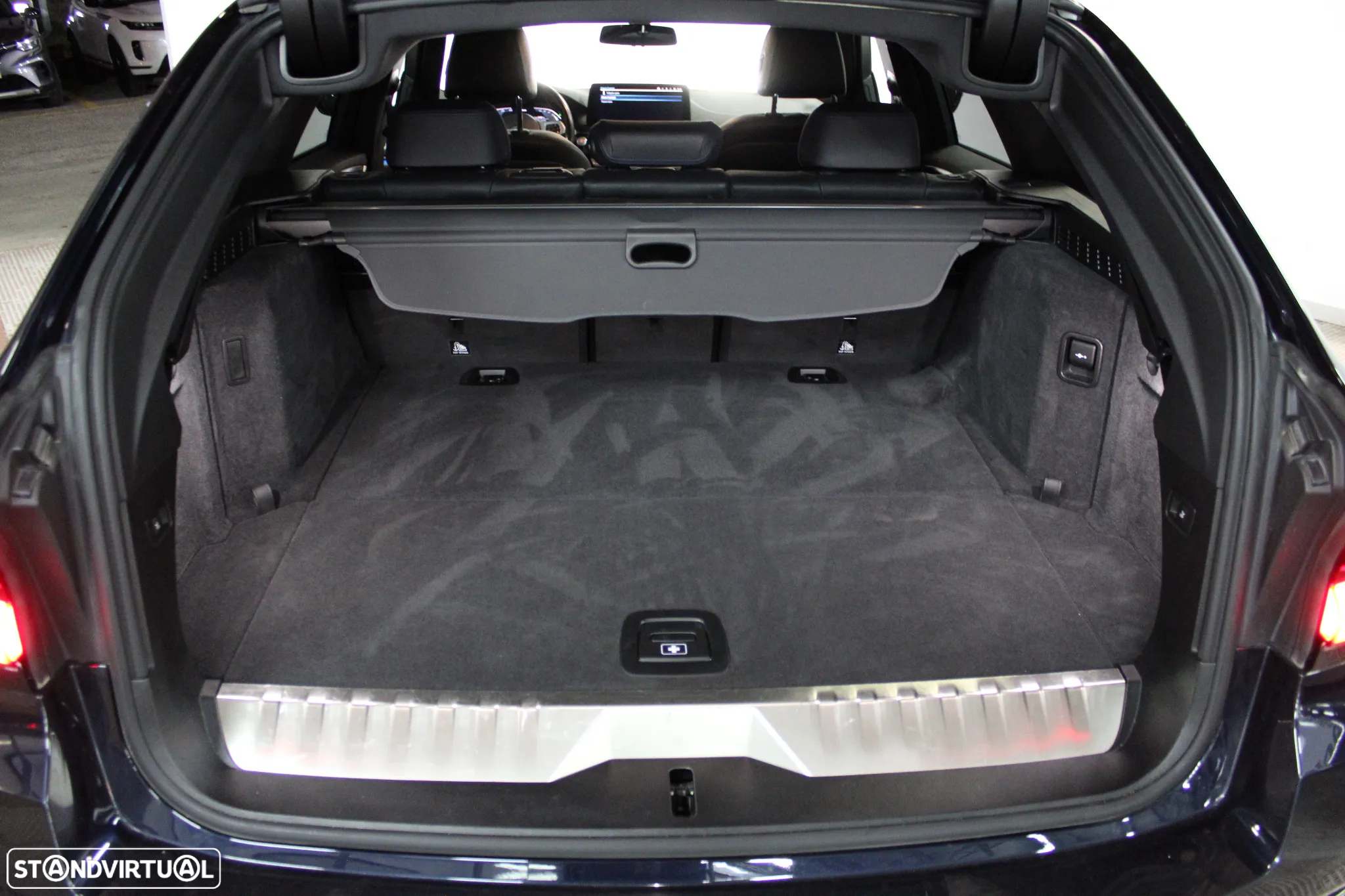 BMW 520 e Pack M - 8