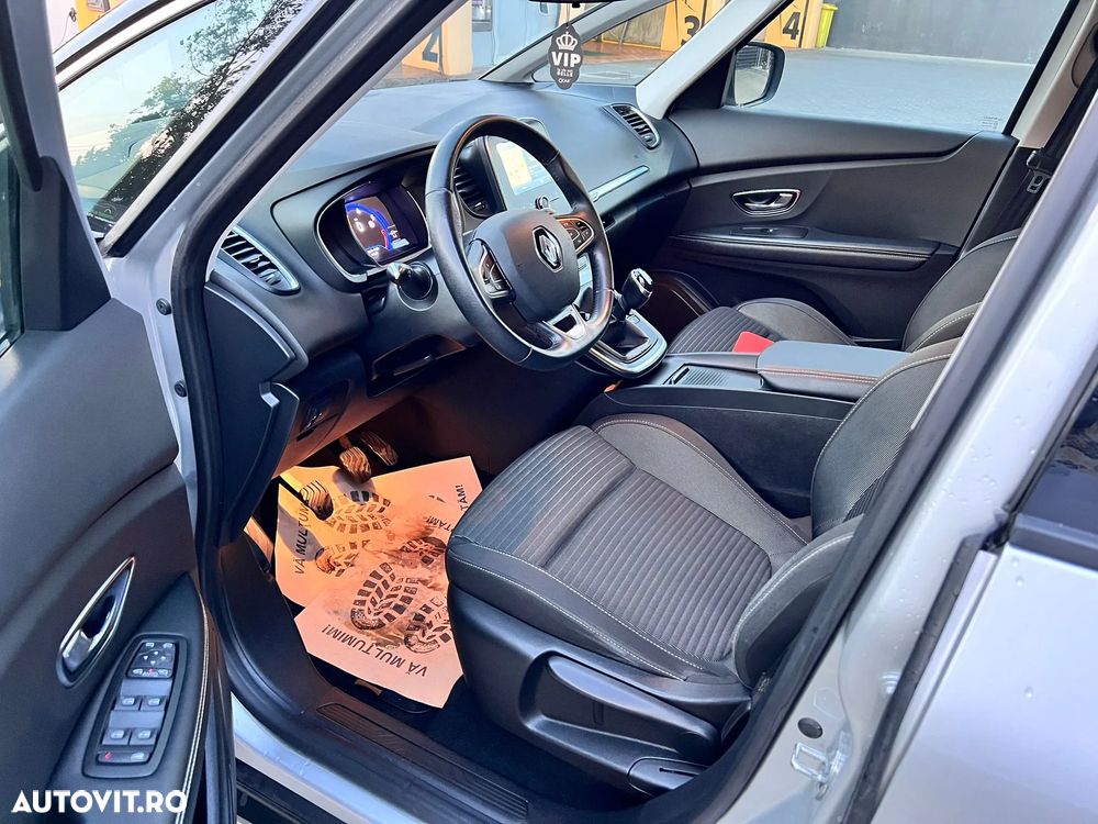 Renault Scenic - 20