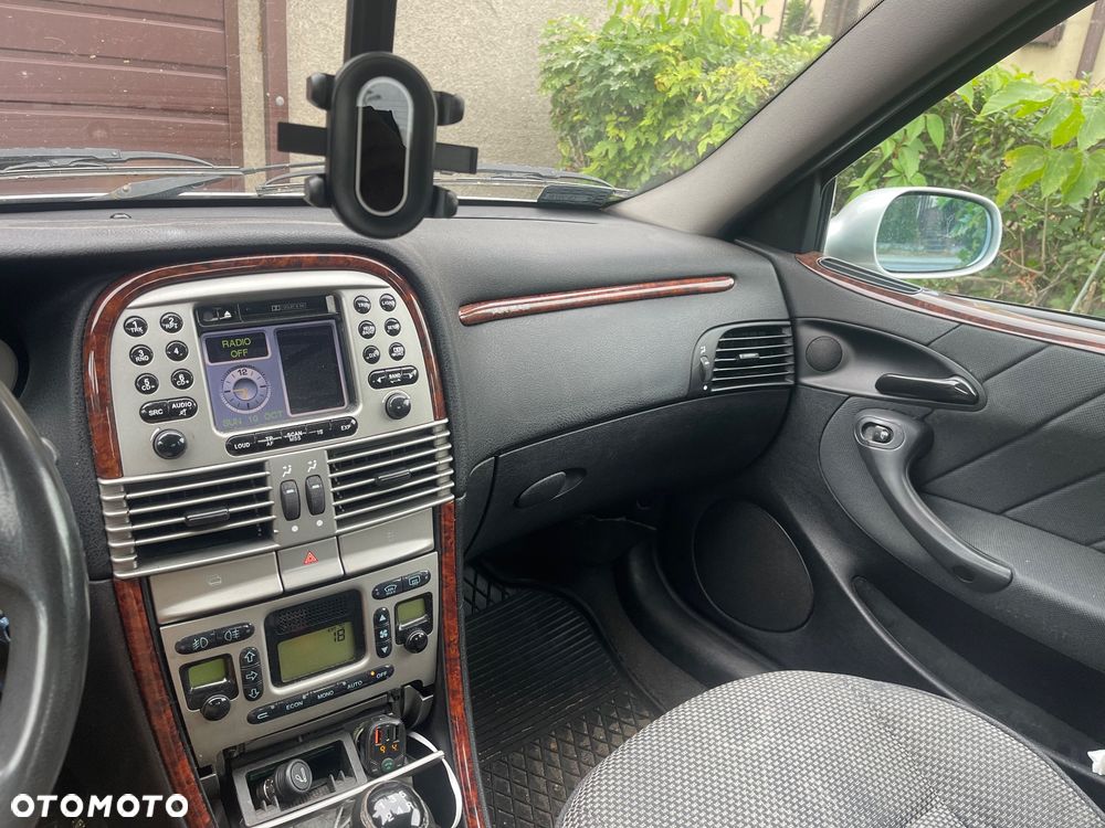 Lancia Lybra 1.9 JTD Emblema - 4