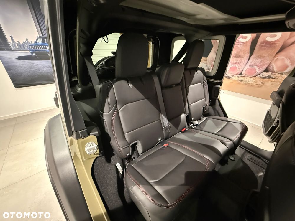 Jeep Wrangler Unlimited GME 2.0 Turbo Rubicon - 17