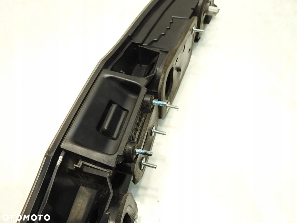 BLENDA KLAPY HONDA CIVIC VIII LIFT HB - 3