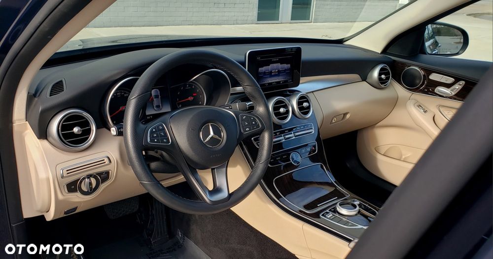 Mercedes-Benz Klasa C - 12