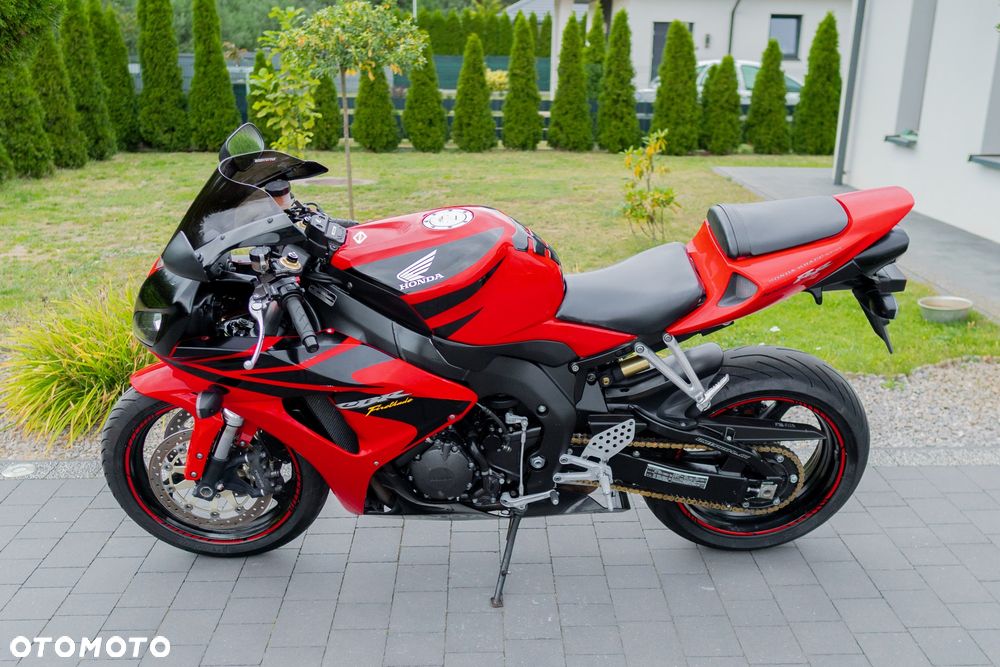 Honda CBR - 8