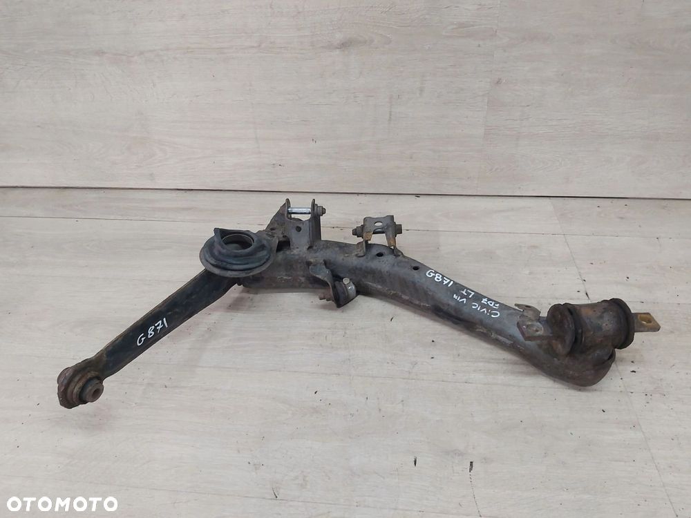 Honda Civic VIII 8 sedan wahacz LEWY tył SEDAN - 1