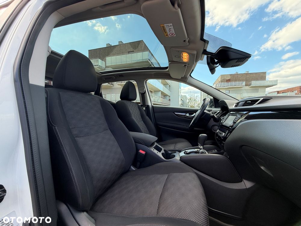 Nissan Qashqai 1.2 DIG-T Xtronic N-Connecta - 10