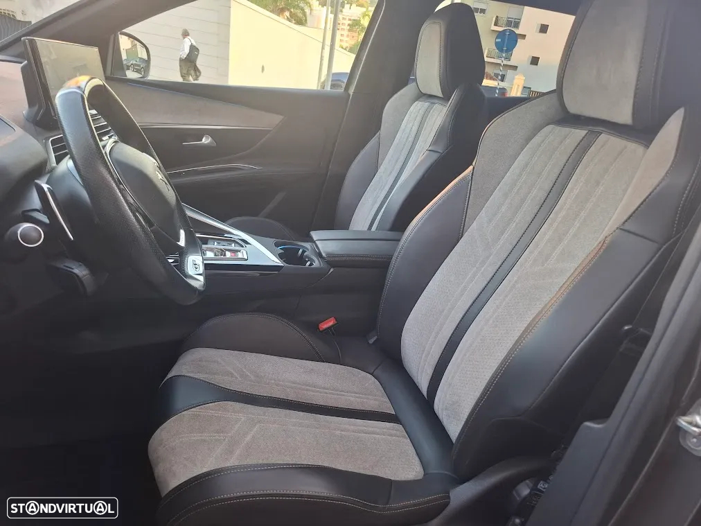 Peugeot 3008 1.6 Hybrid GT Line e-EAT8 - 29