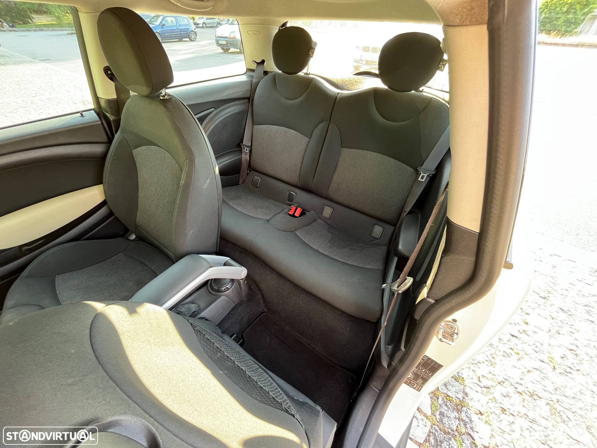 MINI 3 Portas Cooper D - 7