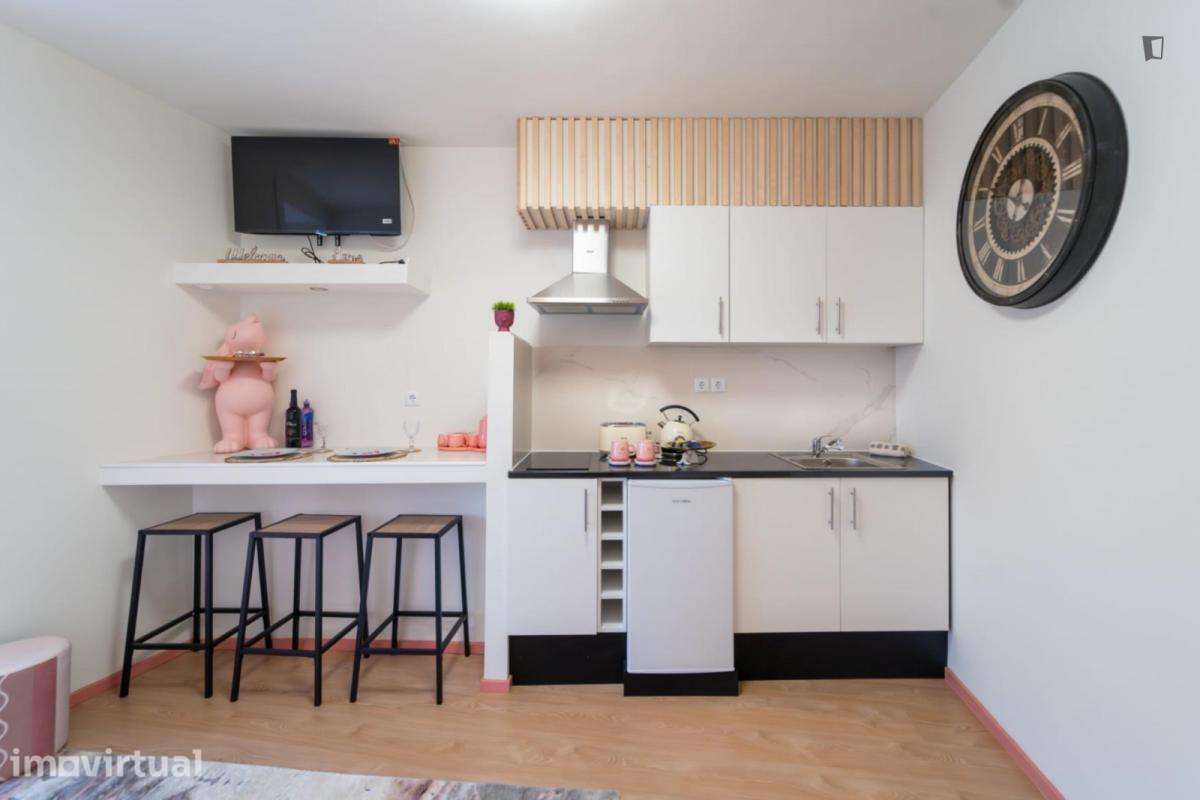 Apartamento com 1 quartos - localizado em Bonfim Porto - Grande imagem: 2/6