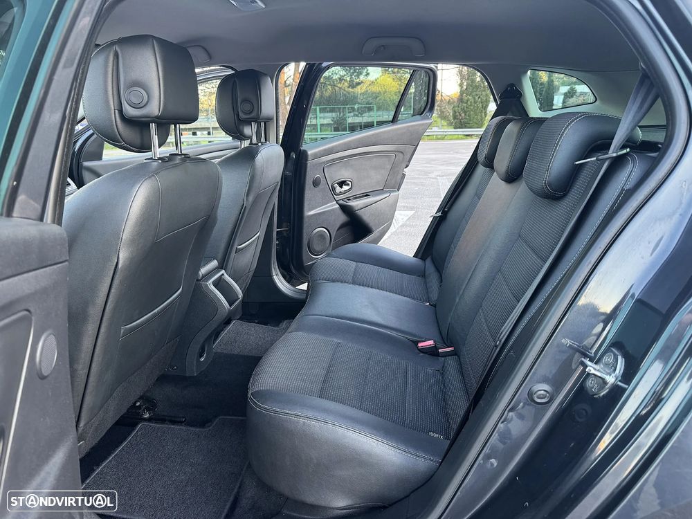 Renault Mégane Sport Tourer 1.5 dCi GT Line SS - 19