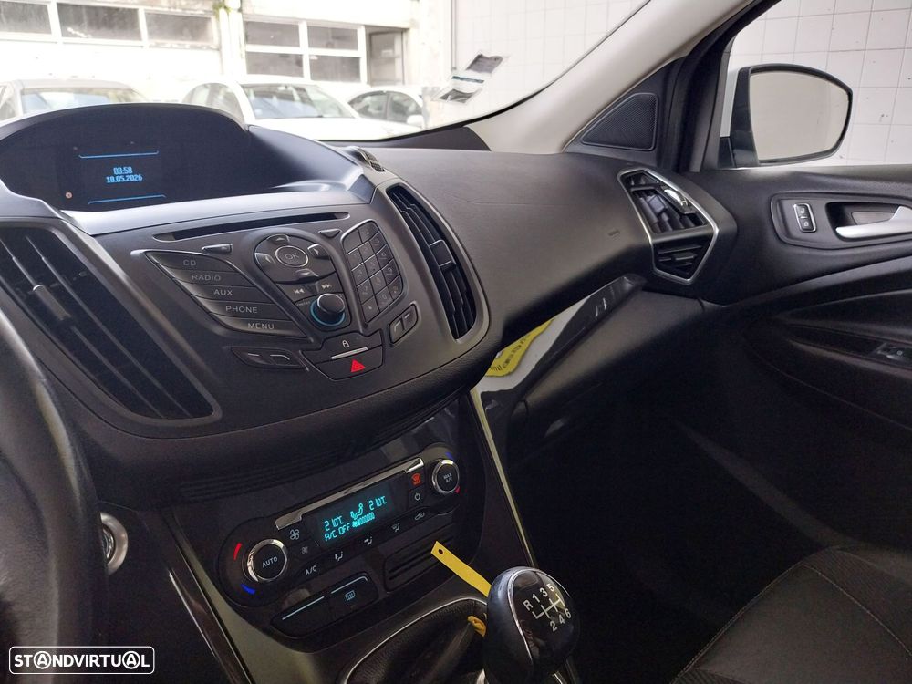 Ford Kuga 2.0 TDCi Titanium - 8