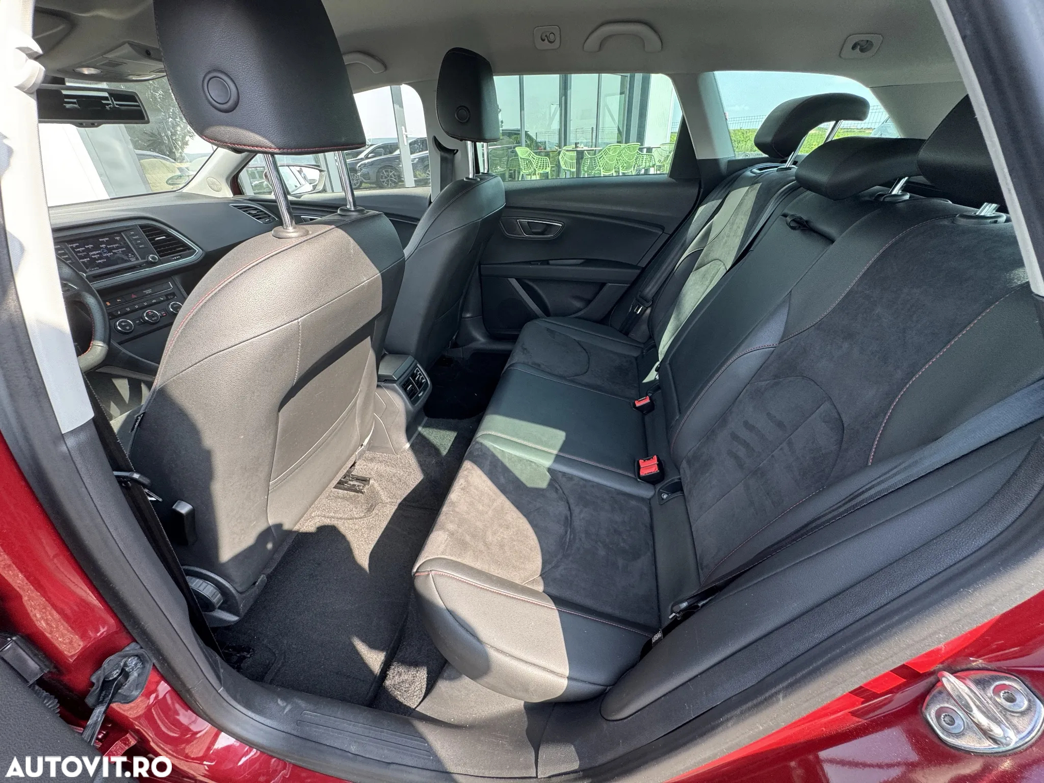 Seat Leon ST 2.0 TDI Start&Stop 4DRIVE FR - 21