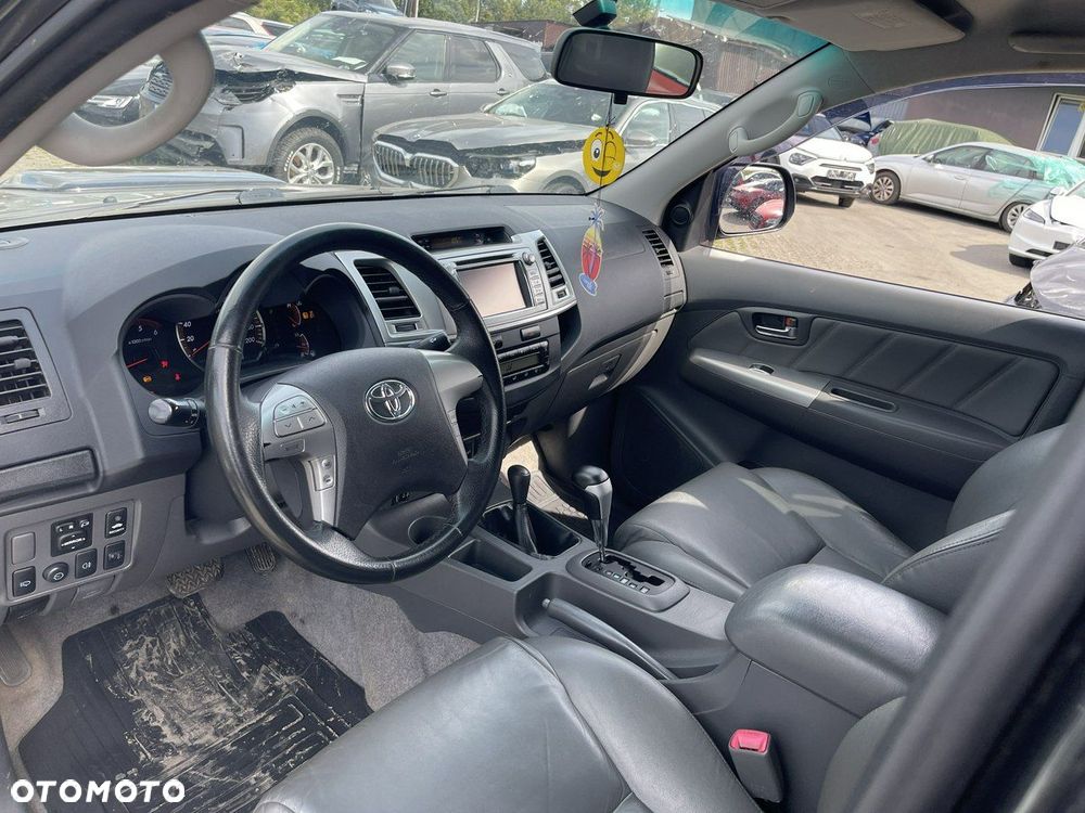 Toyota Hilux 4x4 Double Cab Autm Sol - 6