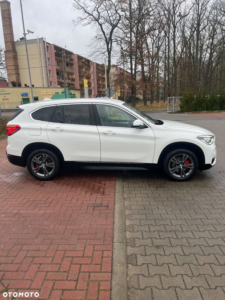 BMW X1 sDrive18d - 4