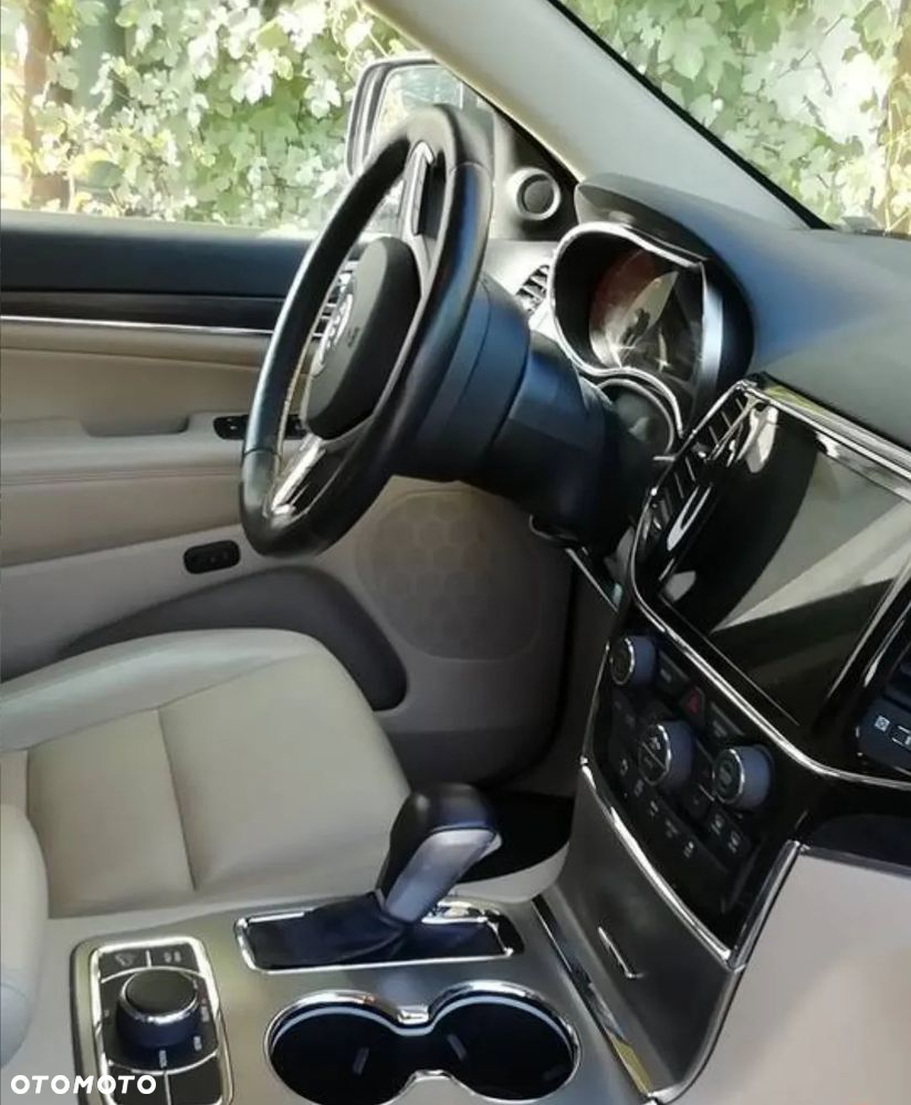 Jeep Grand Cherokee - 5