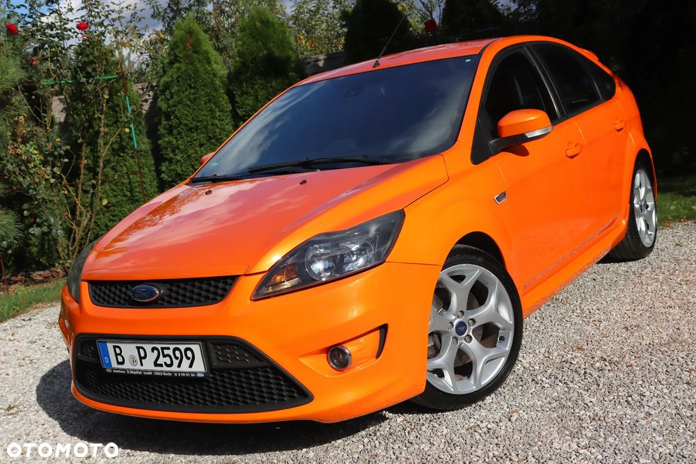 Ford Focus 2.5 ST - 38