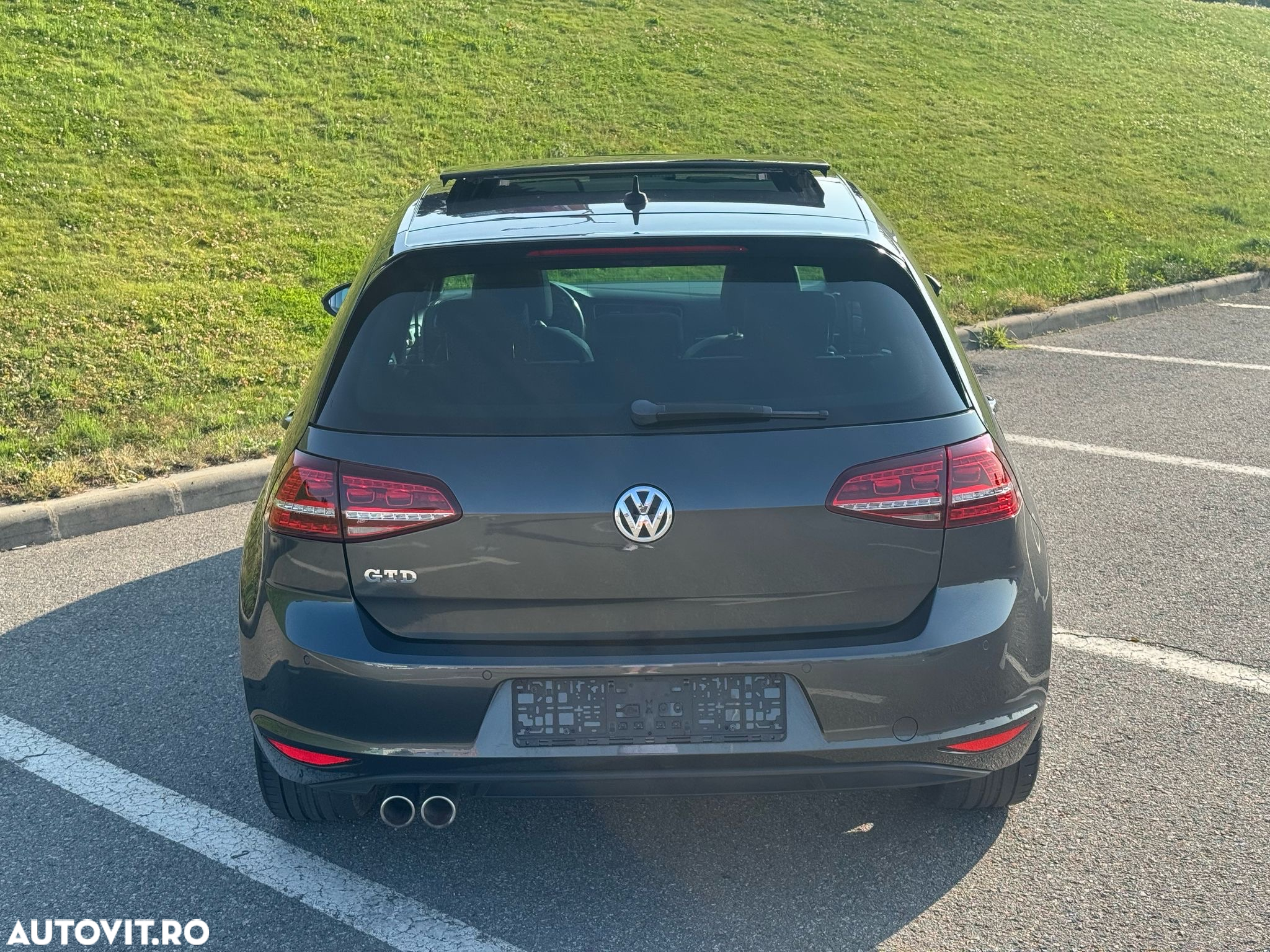 Volkswagen Golf 2.0 TDI DPF BMT DSG GTD - 5
